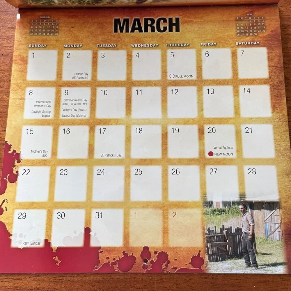 AMC The Walking Dead 2015 16-month Wall Calendar 12” x 12”